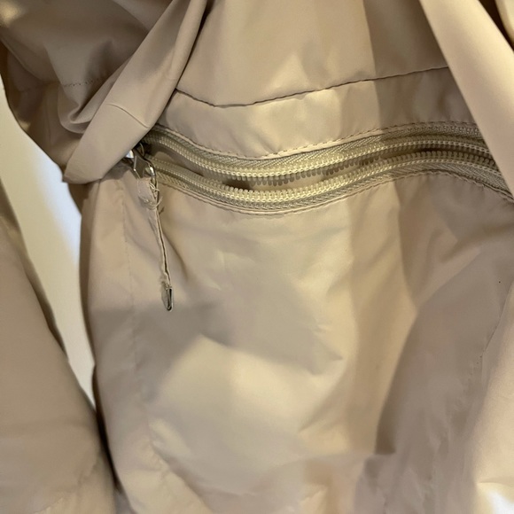 Larry Levine Lightweight Jacket with Hood - Picture 8 of 11